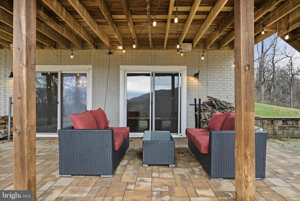 3998 HIDDEN VALLEY LN, LINDEN, Virginia, 3 Bedrooms Bedrooms, ,2 BathroomsBathrooms,Residential,3998 HIDDEN VALLEY LN,VAFQ2021012 MLS # VAFQ2021012