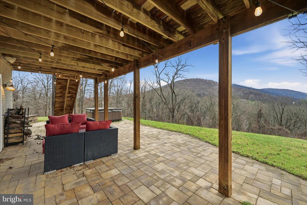 3998 HIDDEN VALLEY LN, LINDEN, Virginia, 3 Bedrooms Bedrooms, ,2 BathroomsBathrooms,Residential,3998 HIDDEN VALLEY LN,VAFQ2021012 MLS # VAFQ2021012