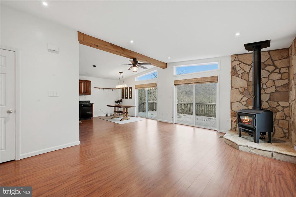 3998 HIDDEN VALLEY LN, LINDEN, Virginia, 3 Bedrooms Bedrooms, ,2 BathroomsBathrooms,Residential,3998 HIDDEN VALLEY LN,VAFQ2021012 MLS # VAFQ2021012