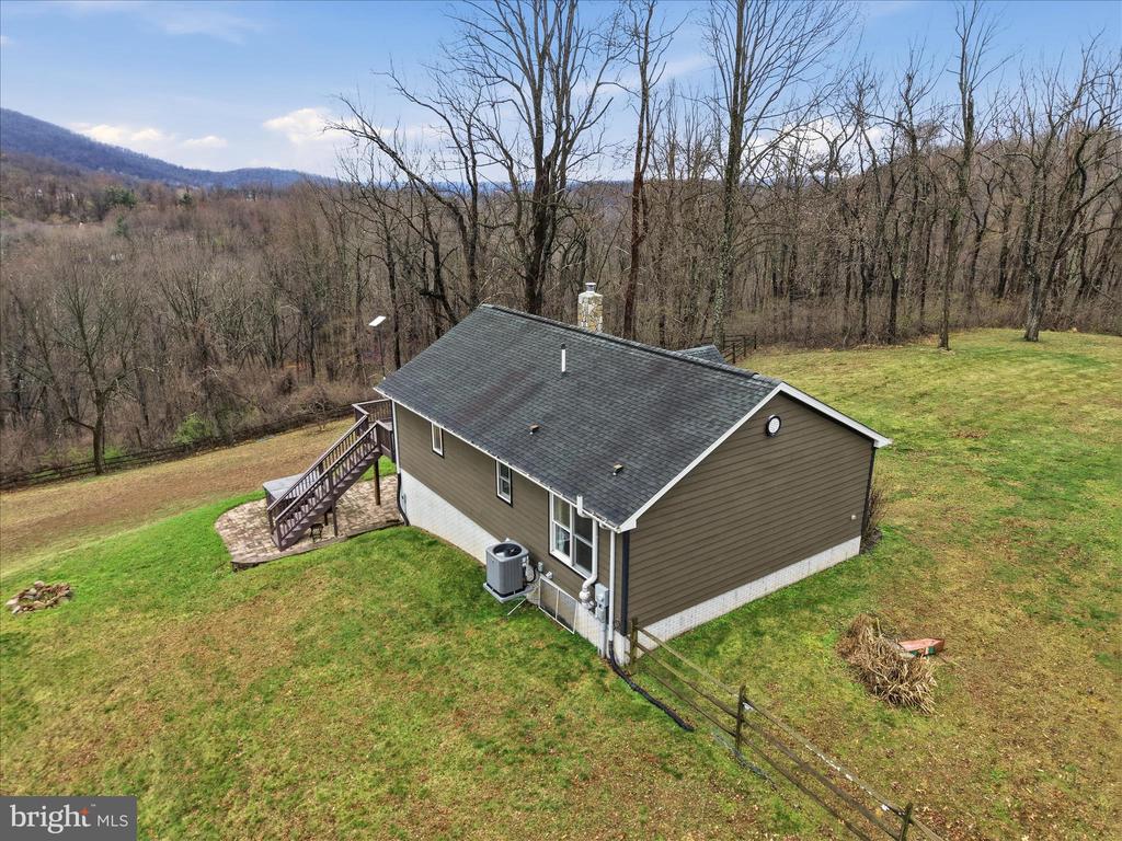 3998 HIDDEN VALLEY LN, LINDEN, Virginia, 3 Bedrooms Bedrooms, ,2 BathroomsBathrooms,Residential,3998 HIDDEN VALLEY LN,VAFQ2021012 MLS # VAFQ2021012