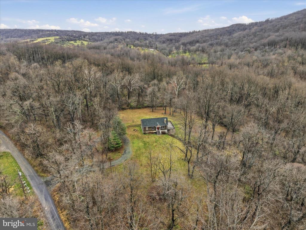 3998 HIDDEN VALLEY LN, LINDEN, Virginia, 3 Bedrooms Bedrooms, ,2 BathroomsBathrooms,Residential,3998 HIDDEN VALLEY LN,VAFQ2021012 MLS # VAFQ2021012
