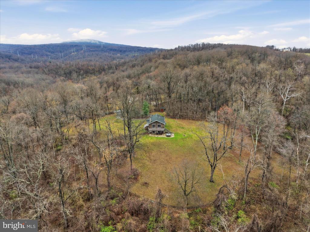 3998 HIDDEN VALLEY LN, LINDEN, Virginia, 3 Bedrooms Bedrooms, ,2 BathroomsBathrooms,Residential,3998 HIDDEN VALLEY LN,VAFQ2021012 MLS # VAFQ2021012