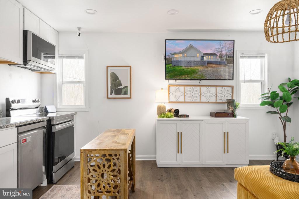 161 N ANNA DR, LOUISA, Virginia 23093, 2 Bedrooms Bedrooms, ,1 BathroomBathrooms,Residential,161 N ANNA DR,VALA2009492 MLS # VALA2009492