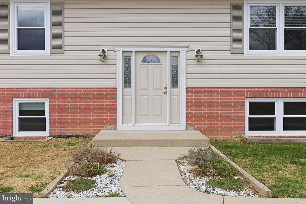 10606 RHOADS DR, FREDERICKSBURG, Virginia 22407, 4 Bedrooms Bedrooms, ,2 BathroomsBathrooms,Residential,10606 RHOADS DR,VASP2040312 MLS # VASP2040312