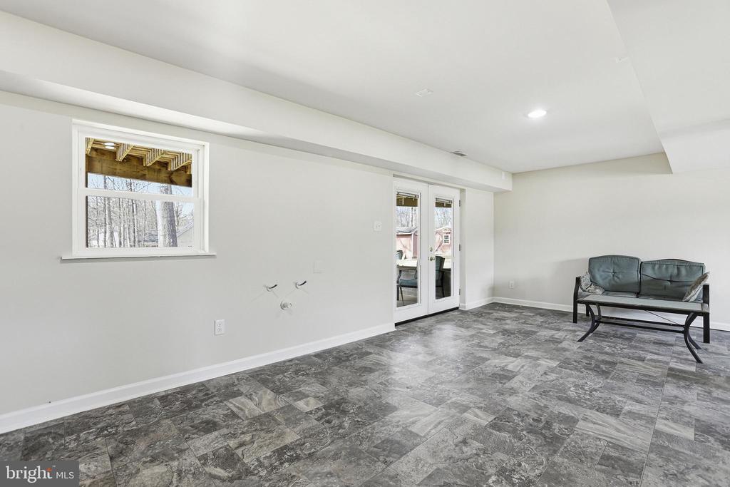 10606 RHOADS DR, FREDERICKSBURG, Virginia 22407, 4 Bedrooms Bedrooms, ,2 BathroomsBathrooms,Residential,10606 RHOADS DR,VASP2040312 MLS # VASP2040312