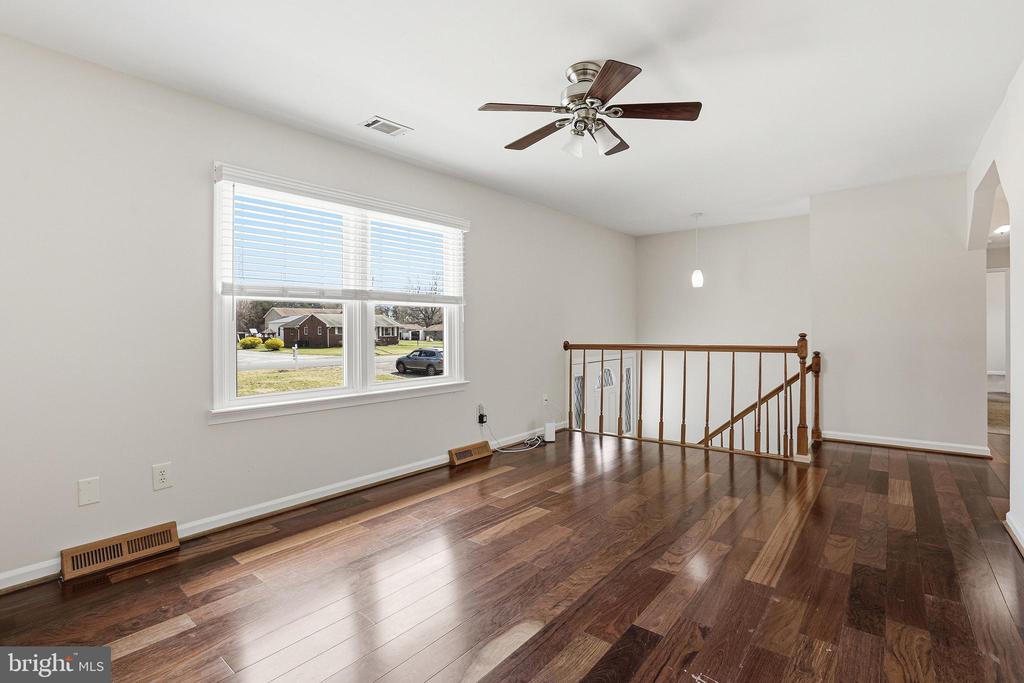 10606 RHOADS DR, FREDERICKSBURG, Virginia 22407, 4 Bedrooms Bedrooms, ,2 BathroomsBathrooms,Residential,10606 RHOADS DR,VASP2040312 MLS # VASP2040312