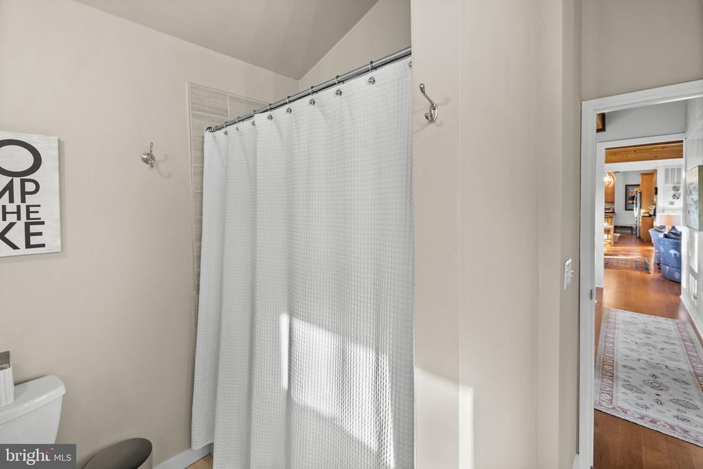 292 BEAR CASTLE DR, BUMPASS, Virginia 23024, 4 Bedrooms Bedrooms, ,3 BathroomsBathrooms,Residential,292 BEAR CASTLE DR,VALA2009526 MLS # VALA2009526