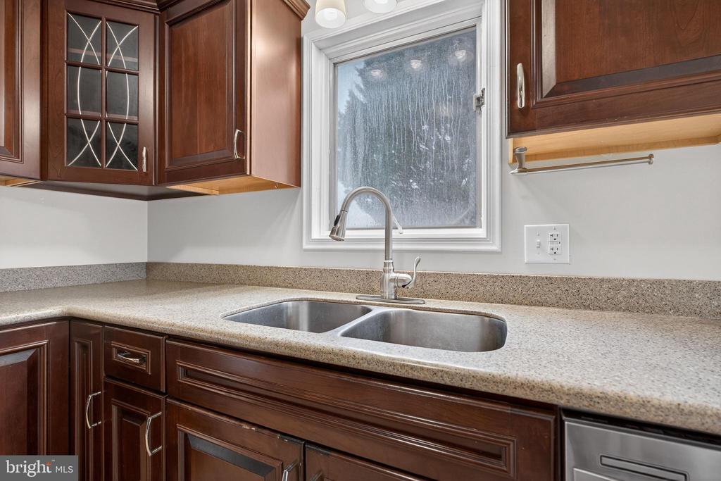 106 SHENANDOAH AVE, SHENANDOAH, Virginia 22849, 3 Bedrooms Bedrooms, ,2 BathroomsBathrooms,Residential,106 SHENANDOAH AVE,VAPA2006200 MLS # VAPA2006200