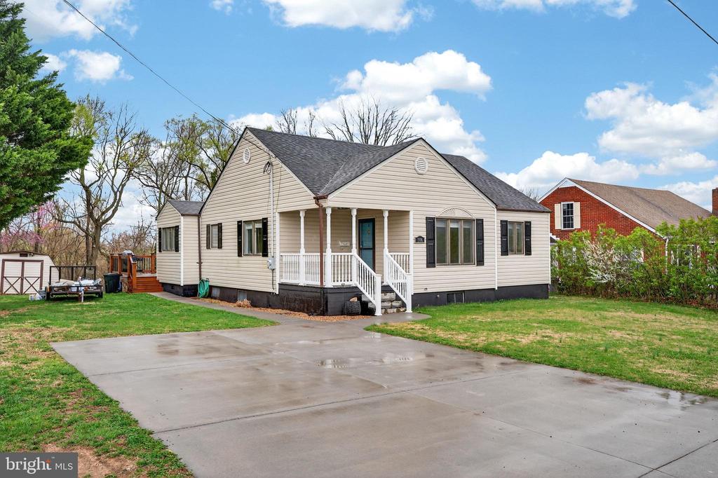 106 SHENANDOAH AVE, SHENANDOAH, Virginia 22849, 3 Bedrooms Bedrooms, ,2 BathroomsBathrooms,Residential,106 SHENANDOAH AVE,VAPA2006200 MLS # VAPA2006200