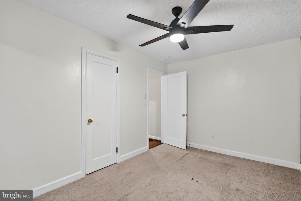 106 SHENANDOAH AVE, SHENANDOAH, Virginia 22849, 3 Bedrooms Bedrooms, ,2 BathroomsBathrooms,Residential,106 SHENANDOAH AVE,VAPA2006200 MLS # VAPA2006200