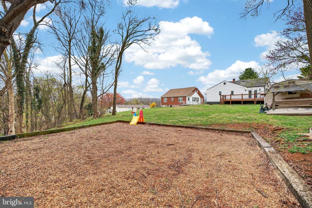 106 SHENANDOAH AVE, SHENANDOAH, Virginia 22849, 3 Bedrooms Bedrooms, ,2 BathroomsBathrooms,Residential,106 SHENANDOAH AVE,VAPA2006200 MLS # VAPA2006200