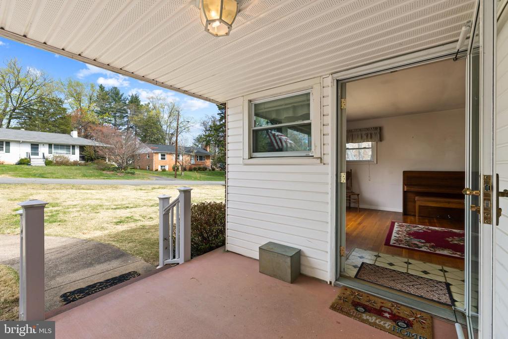 1730 CONCORD DR, CHARLOTTESVILLE, Virginia 22901, 3 Bedrooms Bedrooms, ,2 BathroomsBathrooms,Residential,1730 CONCORD DR,VACO2000222 MLS # VACO2000222