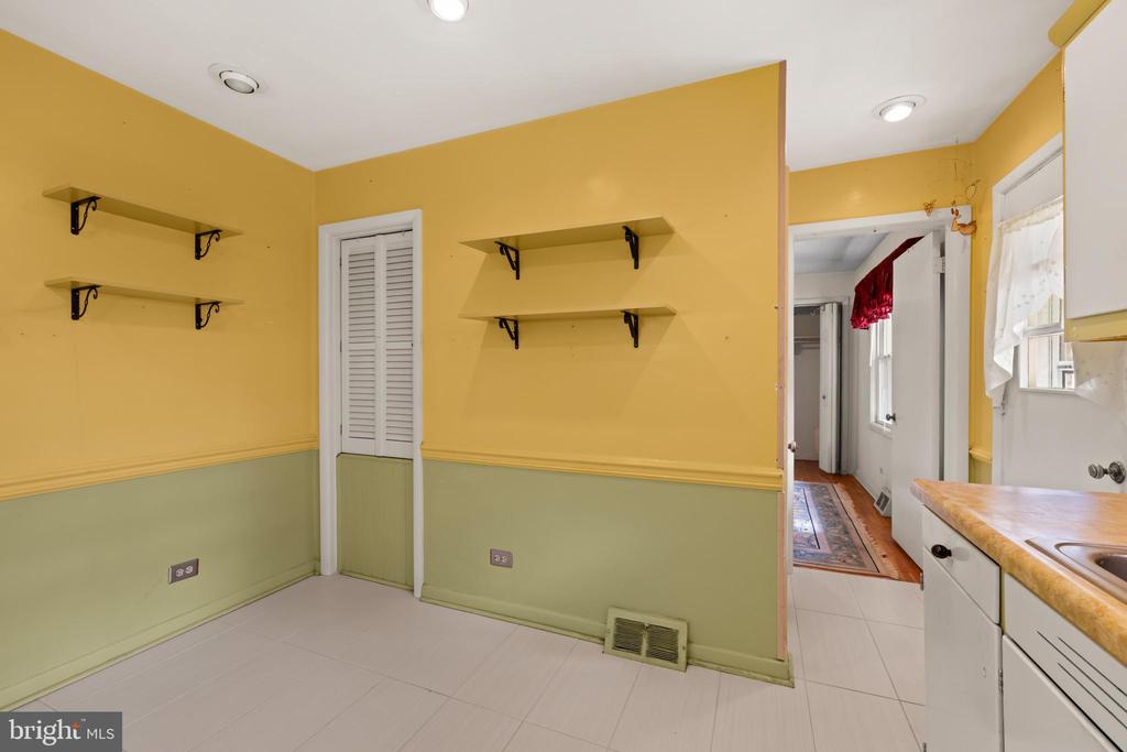 1730 CONCORD DR, CHARLOTTESVILLE, Virginia 22901, 3 Bedrooms Bedrooms, ,2 BathroomsBathrooms,Residential,1730 CONCORD DR,VACO2000222 MLS # VACO2000222