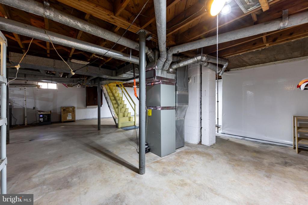 1730 CONCORD DR, CHARLOTTESVILLE, Virginia 22901, 3 Bedrooms Bedrooms, ,2 BathroomsBathrooms,Residential,1730 CONCORD DR,VACO2000222 MLS # VACO2000222