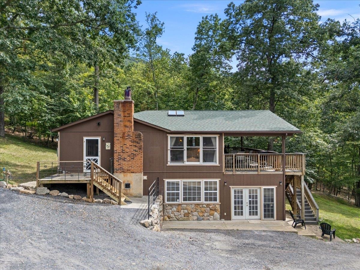 867 BLACKBERRY LN, NEW MARKET, Virginia 22844, 3 Bedrooms Bedrooms, ,2 BathroomsBathrooms,Residential,Laughing Bear Mountain Lodge,867 BLACKBERRY LN,669035 MLS # 669035