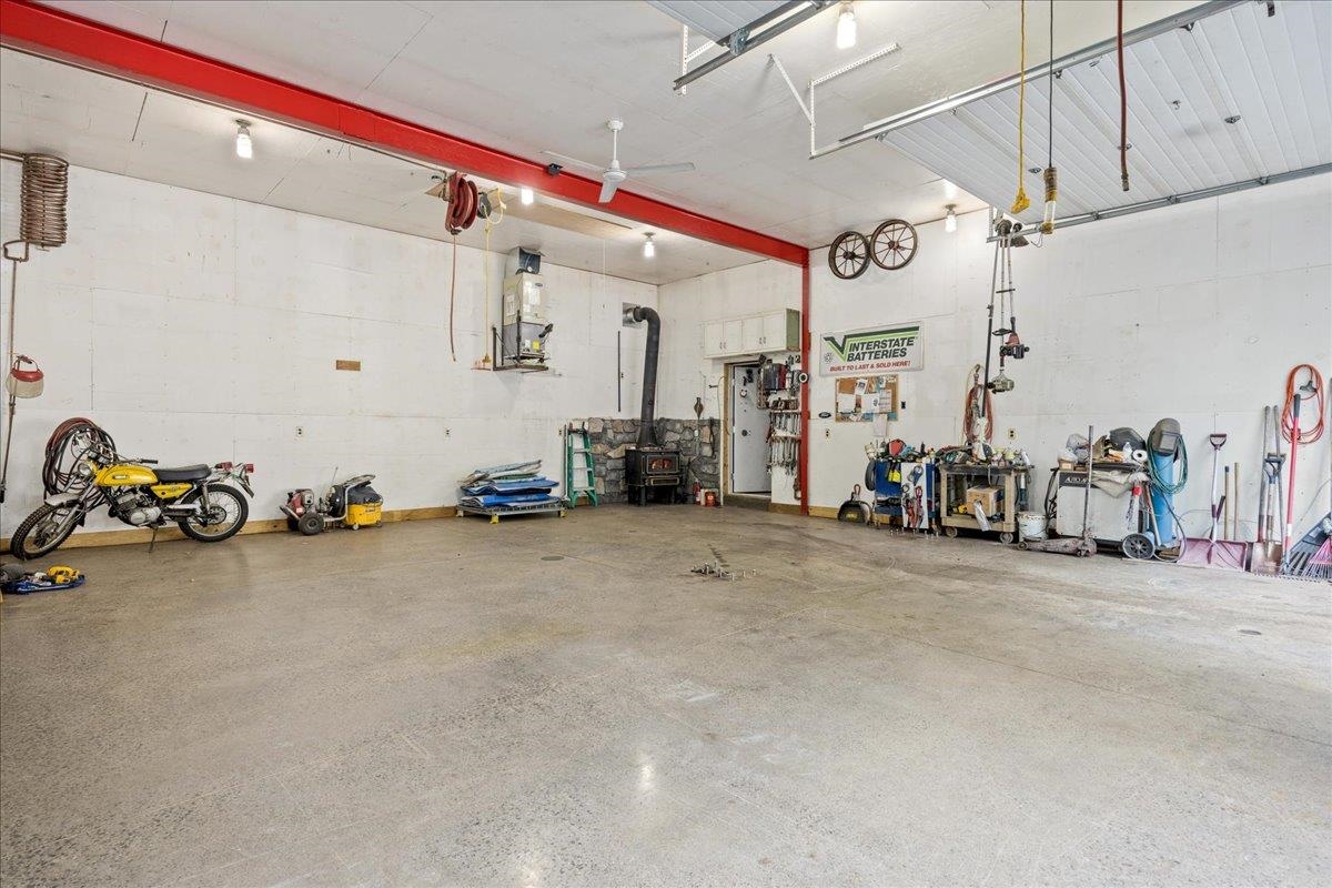 867 BLACKBERRY LN, NEW MARKET, Virginia 22844, 3 Bedrooms Bedrooms, ,2 BathroomsBathrooms,Residential,Laughing Bear Mountain Lodge,867 BLACKBERRY LN,669035 MLS # 669035