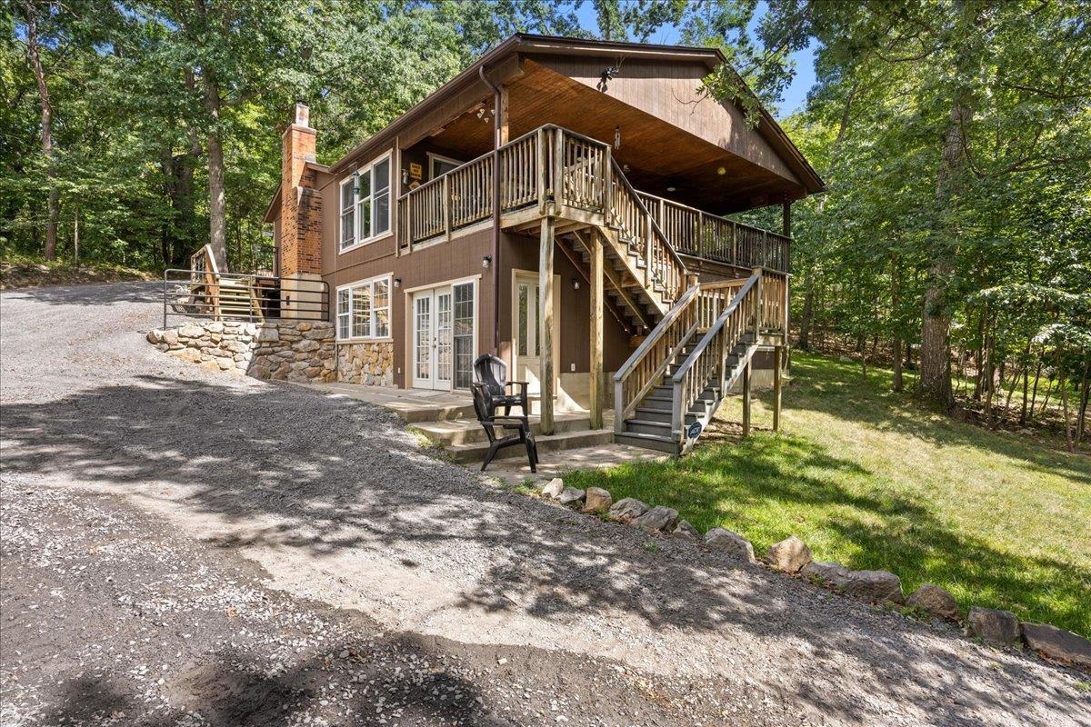 867 BLACKBERRY LN, NEW MARKET, Virginia 22844, 3 Bedrooms Bedrooms, ,2 BathroomsBathrooms,Residential,Laughing Bear Mountain Lodge,867 BLACKBERRY LN,669035 MLS # 669035