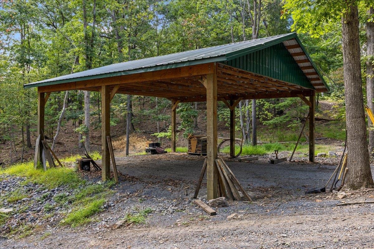 867 BLACKBERRY LN, NEW MARKET, Virginia 22844, 3 Bedrooms Bedrooms, ,2 BathroomsBathrooms,Residential,Laughing Bear Mountain Lodge,867 BLACKBERRY LN,669035 MLS # 669035