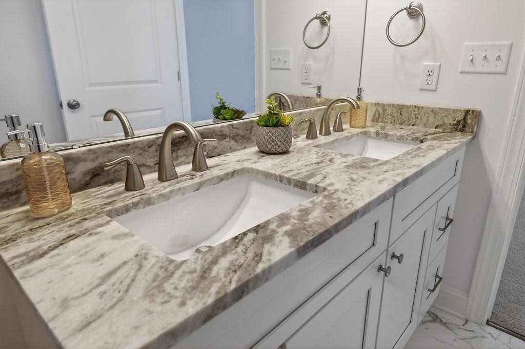 1303 EAST MAIN ST, WAYNESBORO, Virginia 22980, 3 Bedrooms Bedrooms, ,2 BathroomsBathrooms,Residential,1303 EAST MAIN ST,675113 MLS # 675113