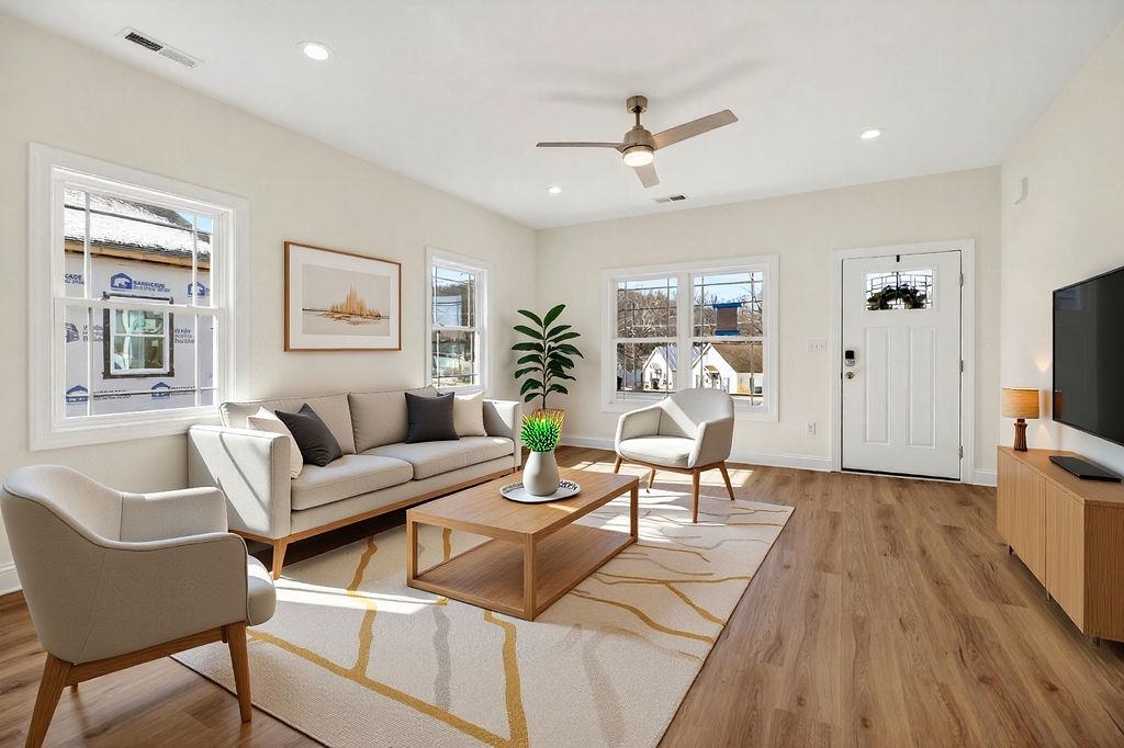 1303 EAST MAIN ST, WAYNESBORO, Virginia 22980, 3 Bedrooms Bedrooms, ,2 BathroomsBathrooms,Residential,1303 EAST MAIN ST,675113 MLS # 675113