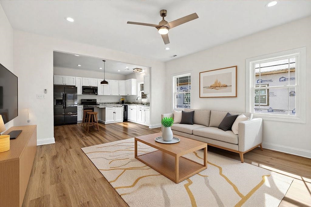 1303 EAST MAIN ST, WAYNESBORO, Virginia 22980, 3 Bedrooms Bedrooms, ,2 BathroomsBathrooms,Residential,1303 EAST MAIN ST,675113 MLS # 675113