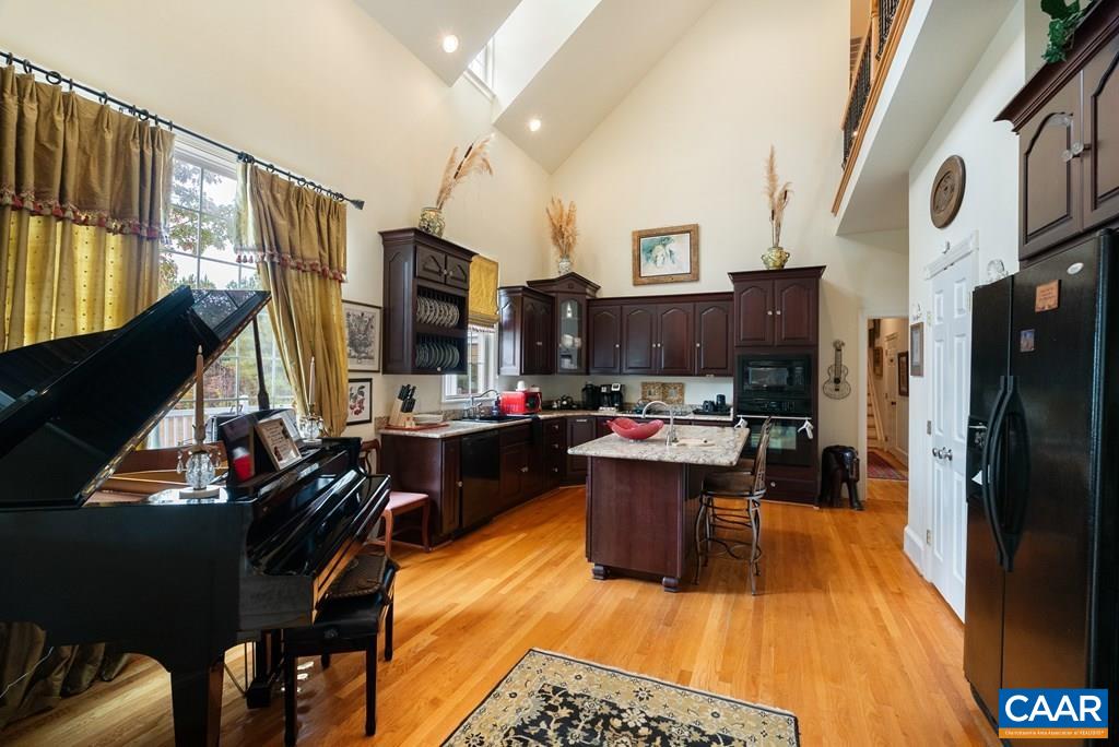 574 OLD KINGS RD, DRAKES BRANCH, Virginia 23937, 4 Bedrooms Bedrooms, ,3 BathroomsBathrooms,Residential,574 OLD KINGS RD,675128 MLS # 675128