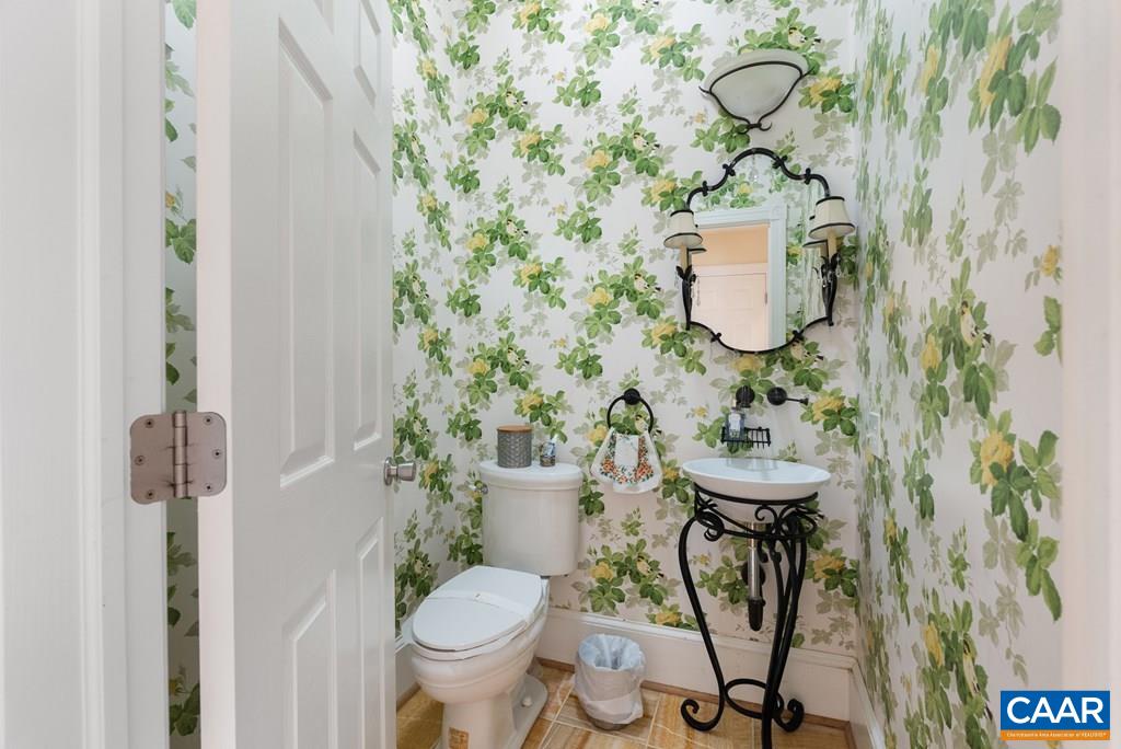 574 OLD KINGS RD, DRAKES BRANCH, Virginia 23937, 4 Bedrooms Bedrooms, ,3 BathroomsBathrooms,Residential,574 OLD KINGS RD,675128 MLS # 675128