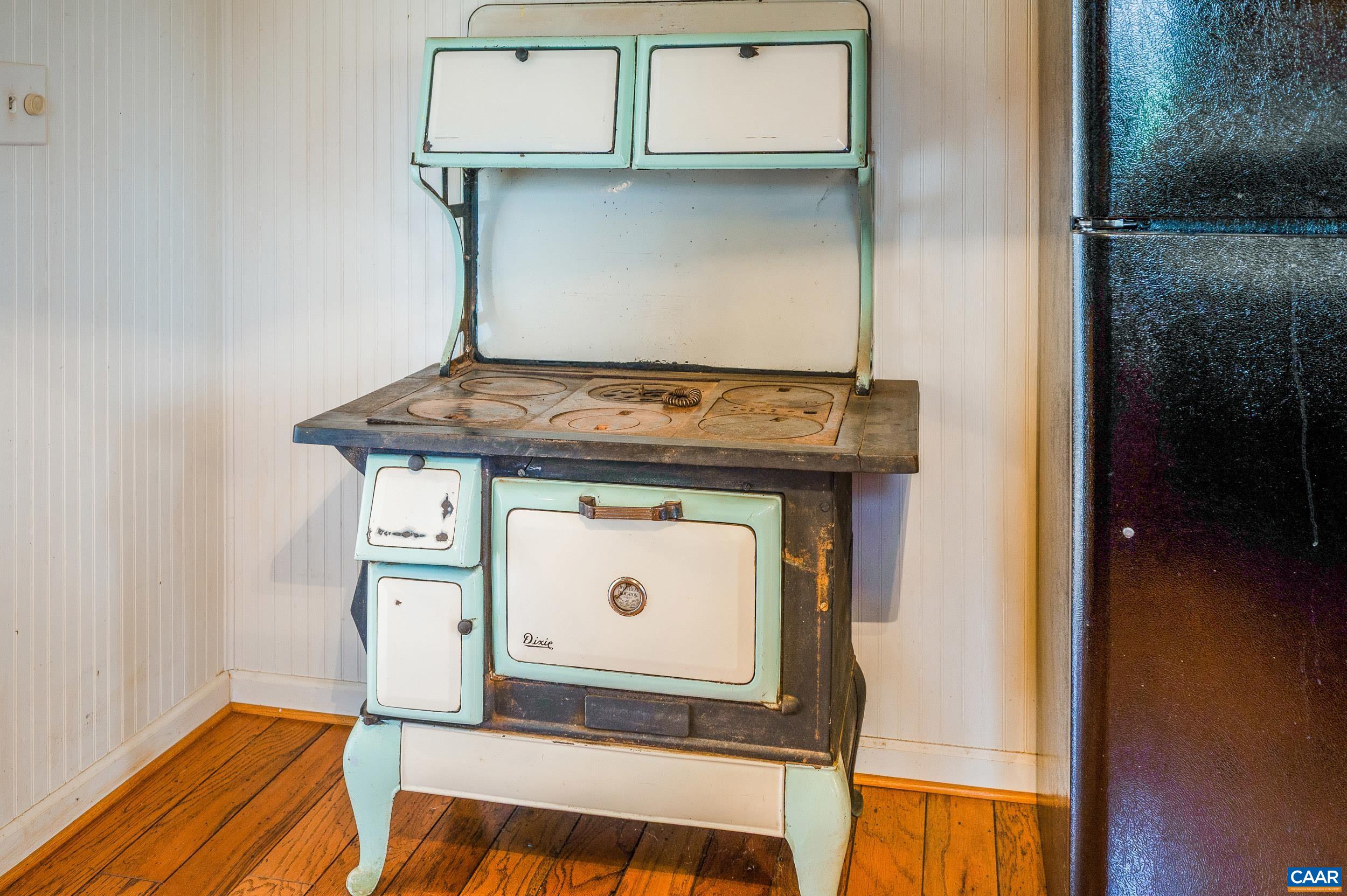 699 WINTON RD, AMHERST, Virginia 24521, 3 Bedrooms Bedrooms, ,2 BathroomsBathrooms,Residential,699 WINTON RD,675129 MLS # 675129