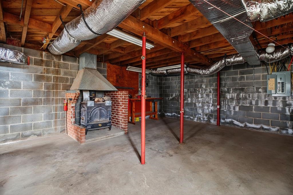 2705 GREENFIELD RD, AFTON, Virginia 22920, 2 Bedrooms Bedrooms, ,2 BathroomsBathrooms,Residential,2705 GREENFIELD RD,675134 MLS # 675134