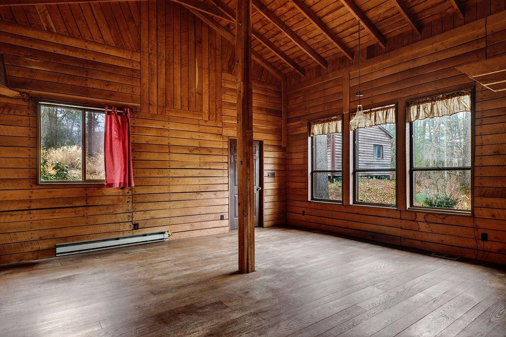 2705 GREENFIELD RD, AFTON, Virginia 22920, 2 Bedrooms Bedrooms, ,2 BathroomsBathrooms,Residential,2705 GREENFIELD RD,675134 MLS # 675134