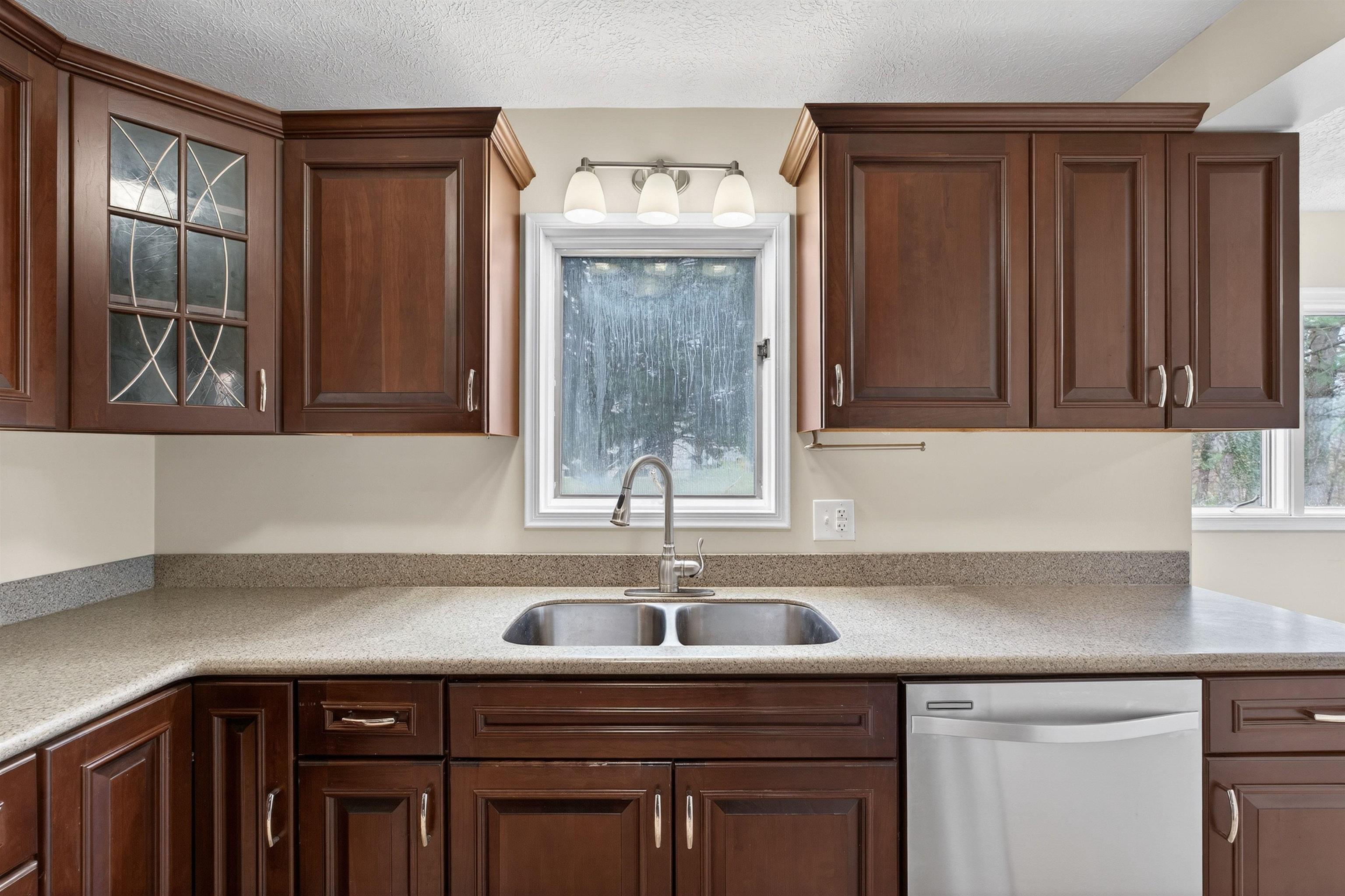 106 SHENANDOAH AVE, SHENANDOAH, Virginia 22849, 3 Bedrooms Bedrooms, ,2 BathroomsBathrooms,Residential,106 SHENANDOAH AVE,675138 MLS # 675138