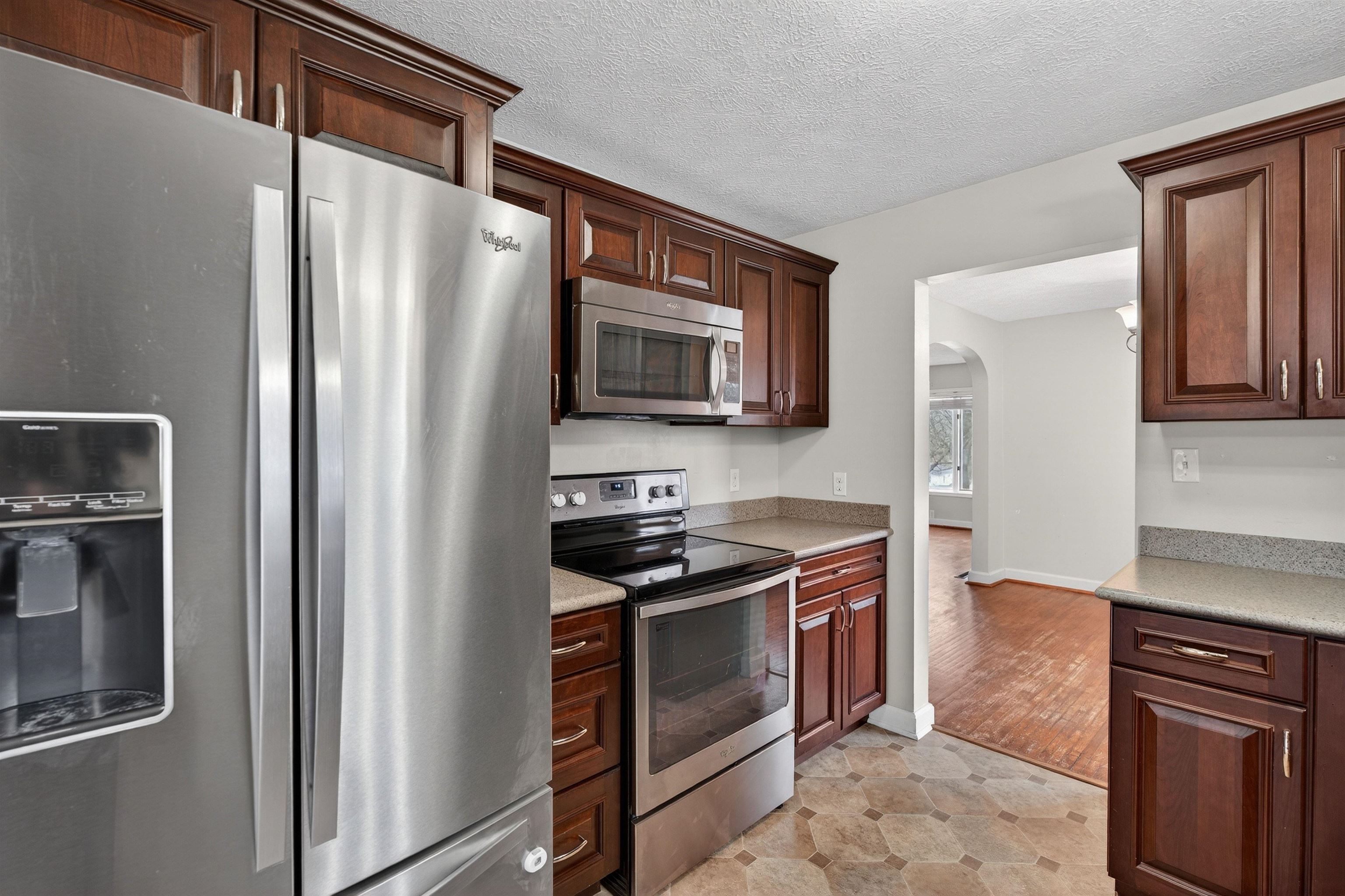 106 SHENANDOAH AVE, SHENANDOAH, Virginia 22849, 3 Bedrooms Bedrooms, ,2 BathroomsBathrooms,Residential,106 SHENANDOAH AVE,675138 MLS # 675138