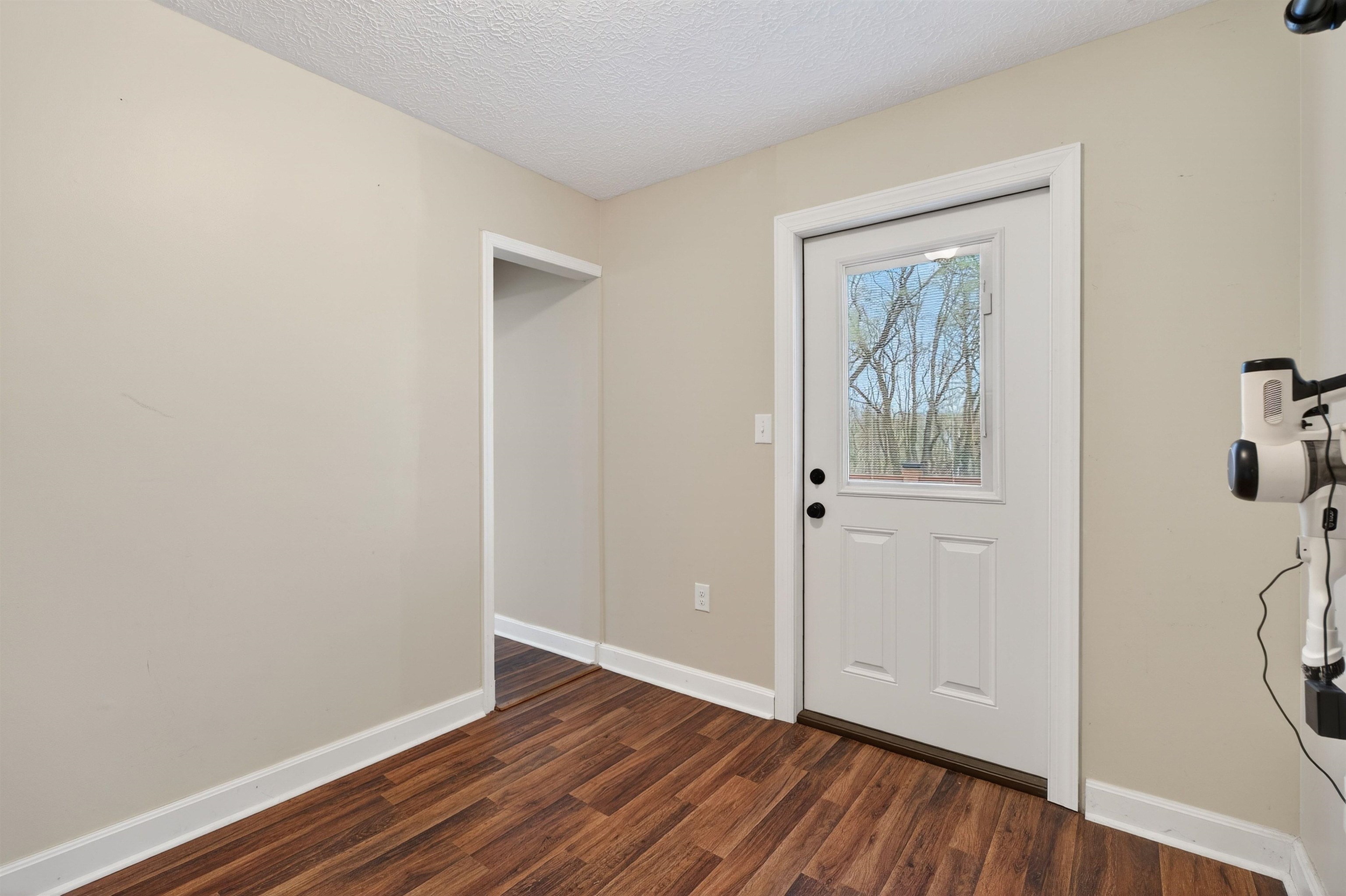 106 SHENANDOAH AVE, SHENANDOAH, Virginia 22849, 3 Bedrooms Bedrooms, ,2 BathroomsBathrooms,Residential,106 SHENANDOAH AVE,675138 MLS # 675138