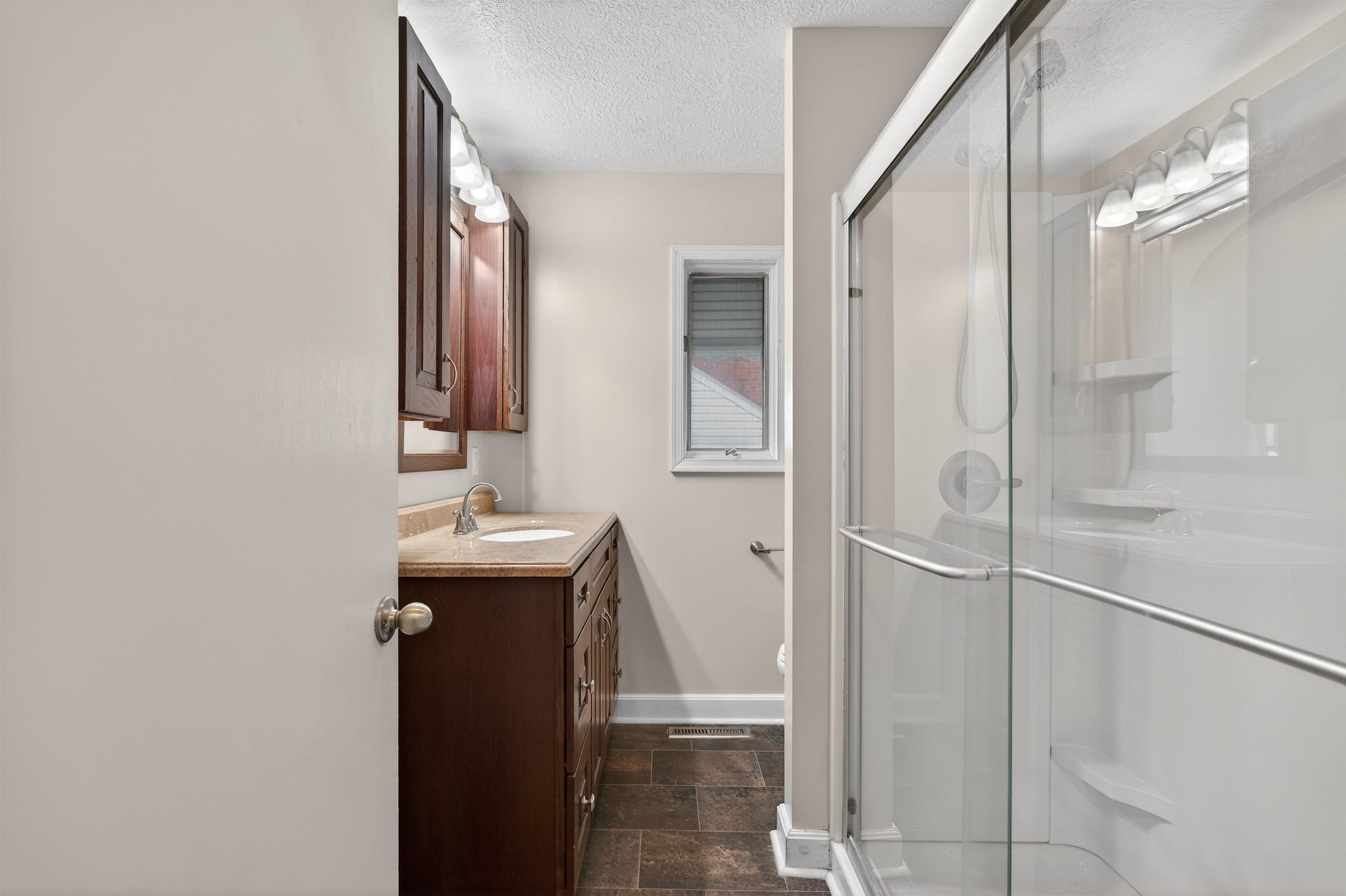 106 SHENANDOAH AVE, SHENANDOAH, Virginia 22849, 3 Bedrooms Bedrooms, ,2 BathroomsBathrooms,Residential,106 SHENANDOAH AVE,675138 MLS # 675138