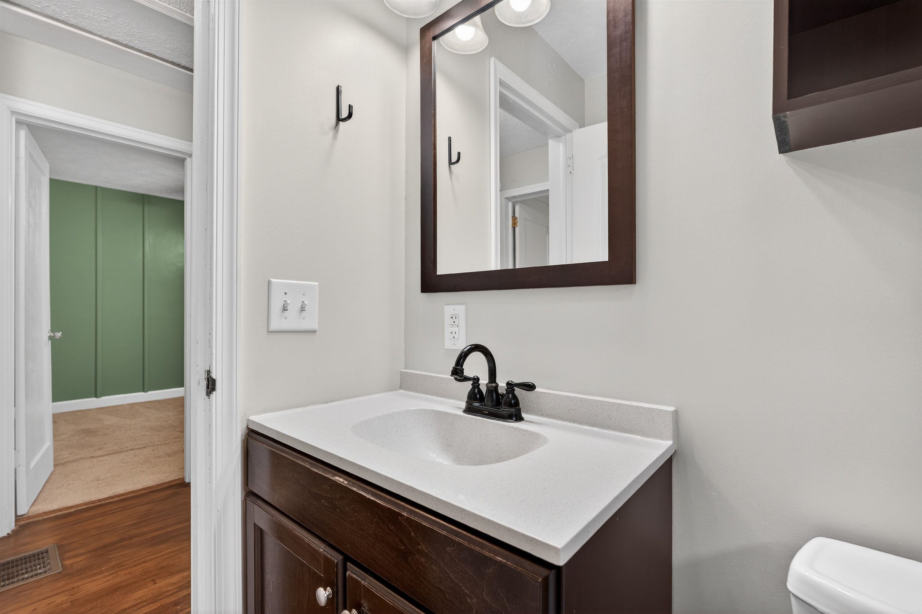 106 SHENANDOAH AVE, SHENANDOAH, Virginia 22849, 3 Bedrooms Bedrooms, ,2 BathroomsBathrooms,Residential,106 SHENANDOAH AVE,675138 MLS # 675138