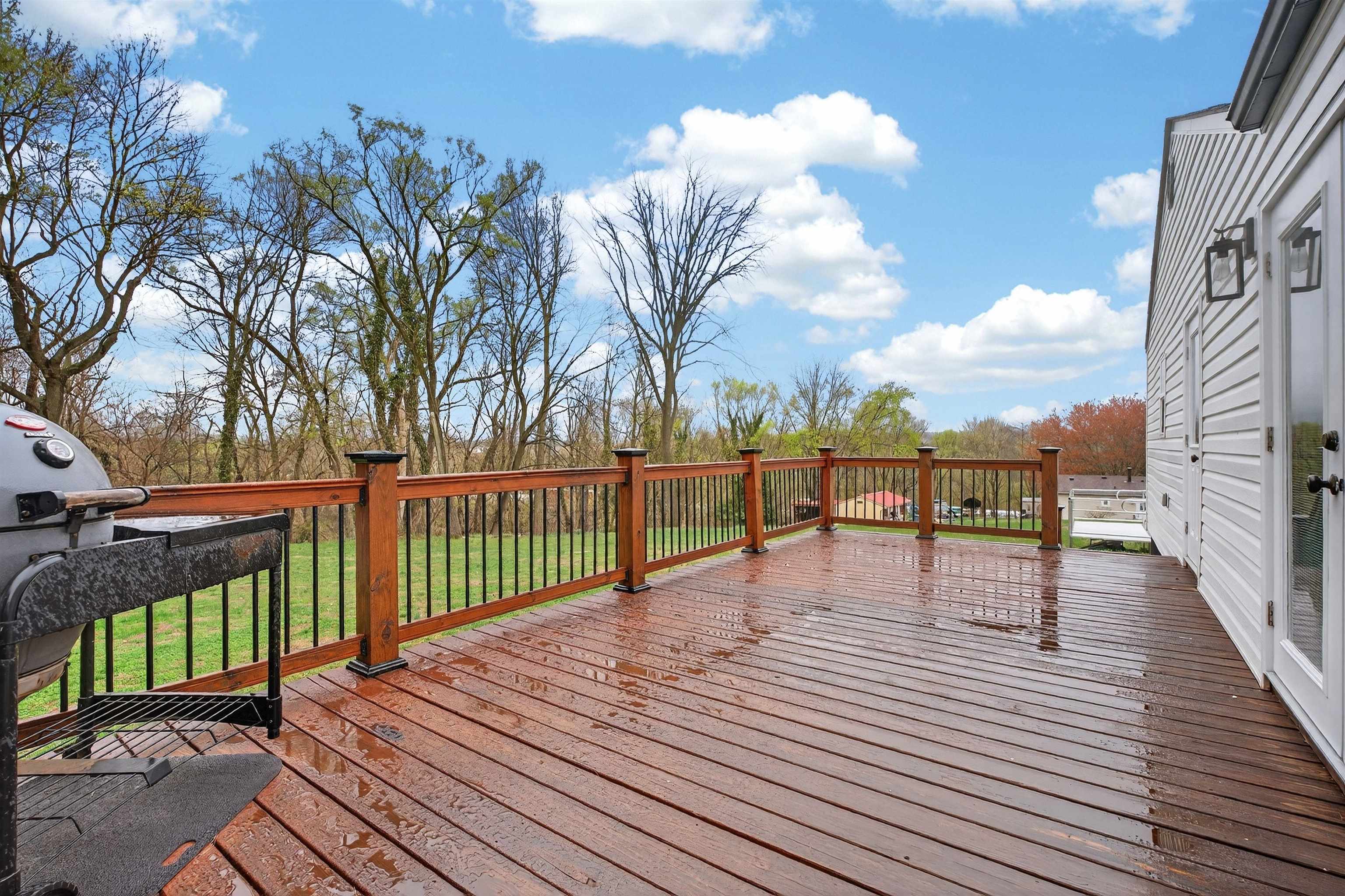 106 SHENANDOAH AVE, SHENANDOAH, Virginia 22849, 3 Bedrooms Bedrooms, ,2 BathroomsBathrooms,Residential,106 SHENANDOAH AVE,675138 MLS # 675138