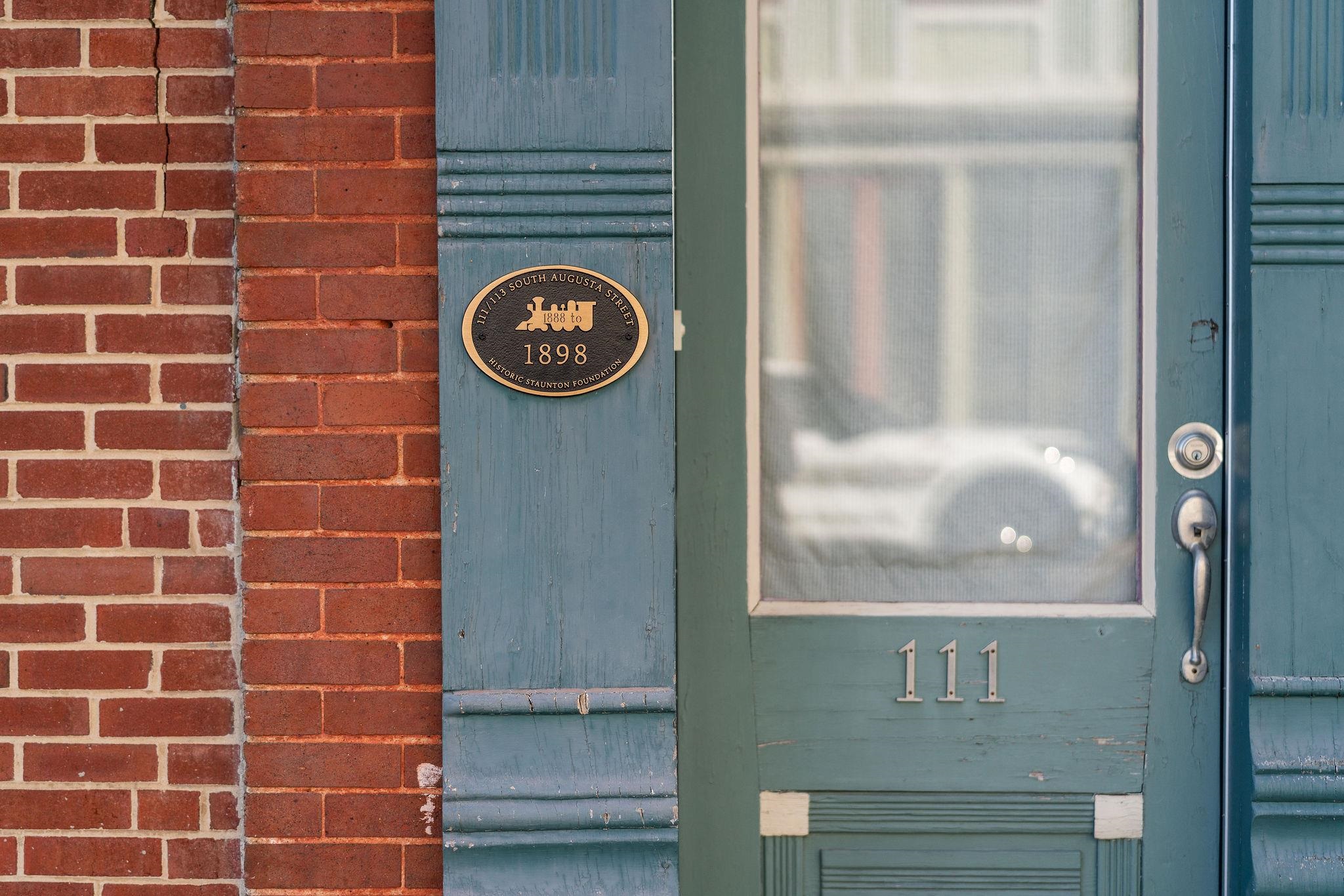 111 S AUGUSTA ST, STAUNTON, Virginia 24401, ,Commercial,111 S AUGUSTA ST,670263 MLS # 670263