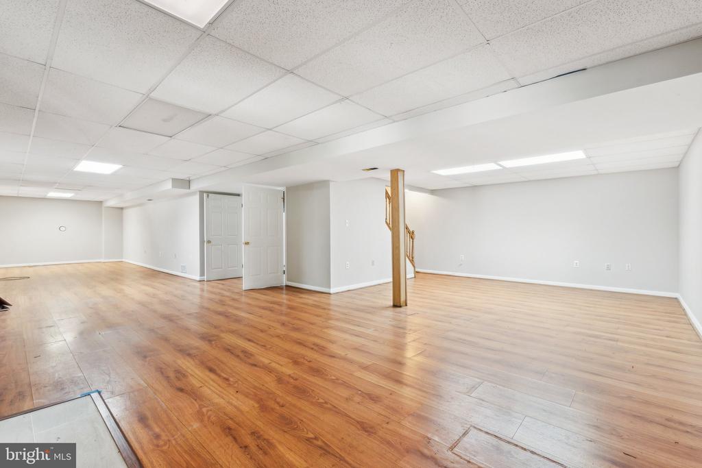 7708 CASTLEBURY CT, WARRENTON, Virginia 20186, 3 Bedrooms Bedrooms, ,2 BathroomsBathrooms,Residential,7708 CASTLEBURY CT,VAFQ2016668 MLS # VAFQ2016668