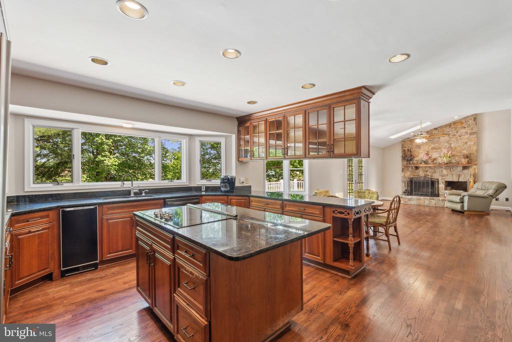 7708 CASTLEBURY CT, WARRENTON, Virginia 20186, 3 Bedrooms Bedrooms, ,2 BathroomsBathrooms,Residential,7708 CASTLEBURY CT,VAFQ2016668 MLS # VAFQ2016668