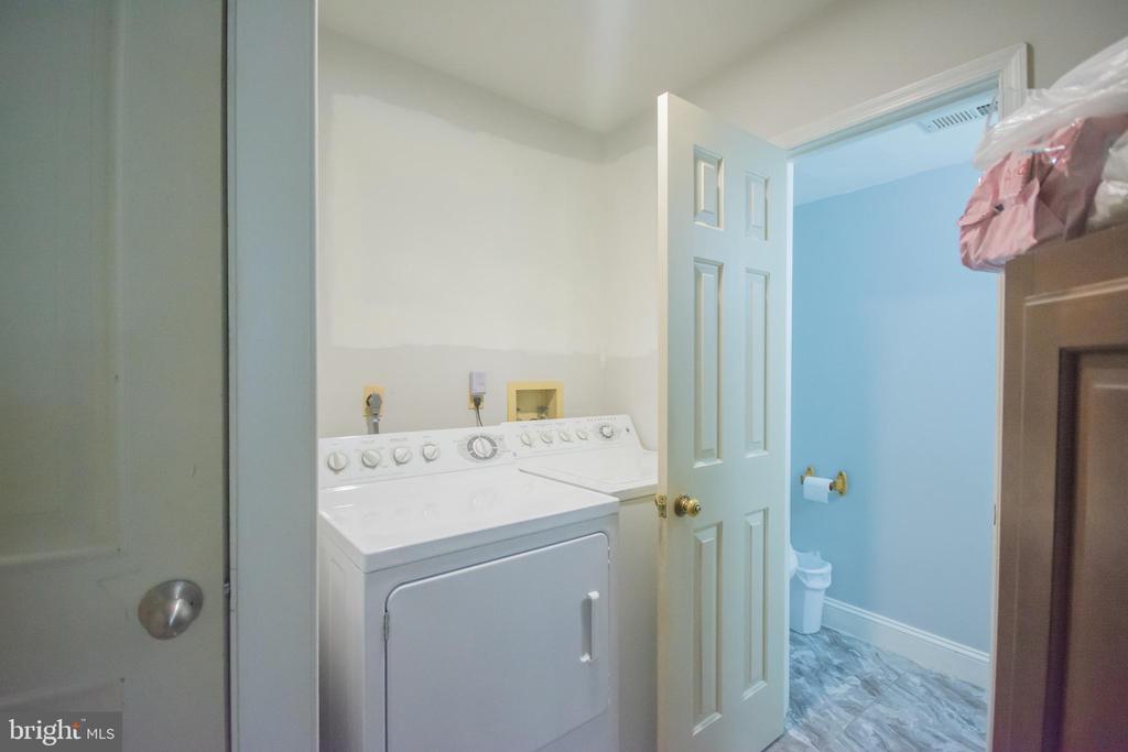 6867 MAPLEWOOD DR, BEALETON, Virginia, 5 Bedrooms Bedrooms, ,3 BathroomsBathrooms,Residential,6867 MAPLEWOOD DR,VAFQ2020582 MLS # VAFQ2020582