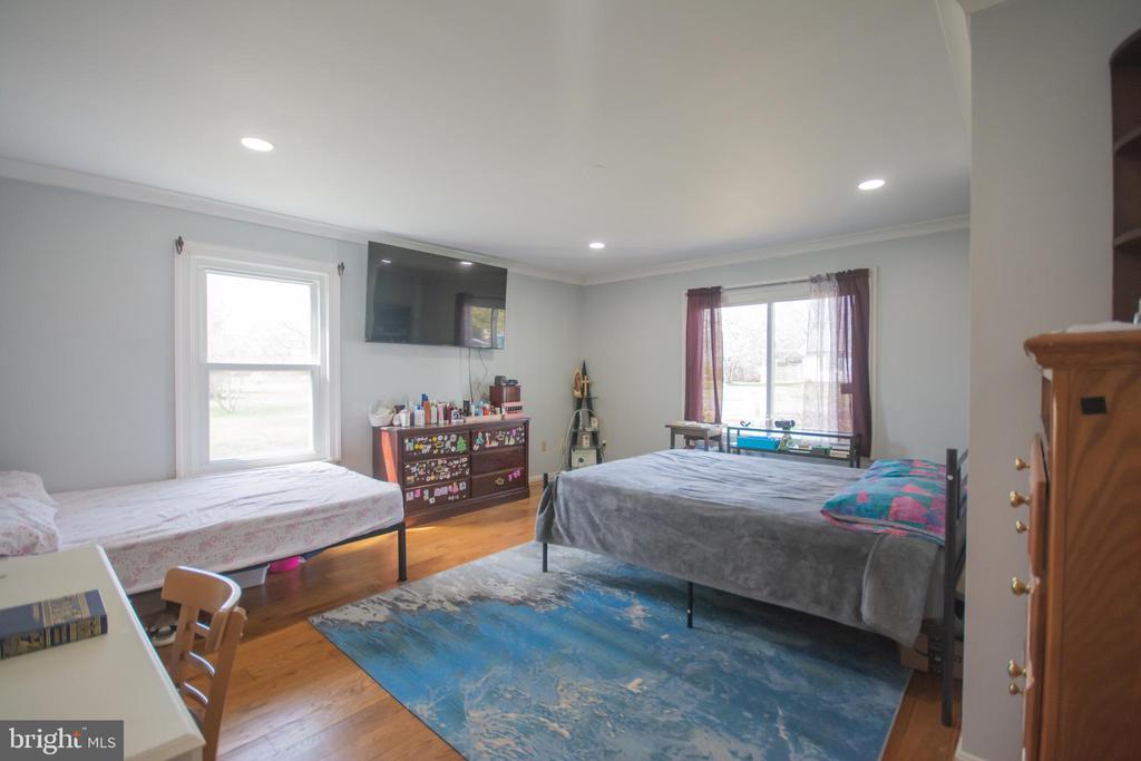 6867 MAPLEWOOD DR, BEALETON, Virginia, 5 Bedrooms Bedrooms, ,3 BathroomsBathrooms,Residential,6867 MAPLEWOOD DR,VAFQ2020582 MLS # VAFQ2020582