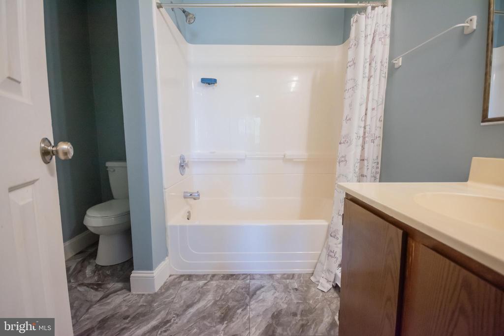 6867 MAPLEWOOD DR, BEALETON, Virginia, 5 Bedrooms Bedrooms, ,3 BathroomsBathrooms,Residential,6867 MAPLEWOOD DR,VAFQ2020582 MLS # VAFQ2020582