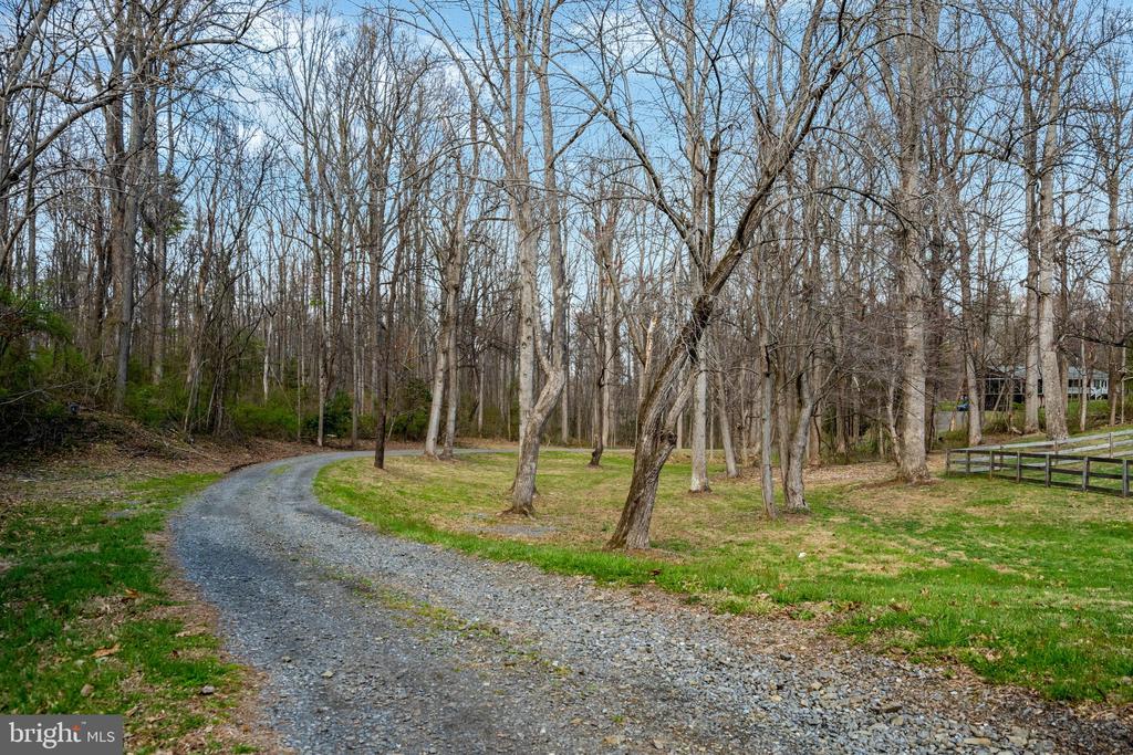 4645 MORGANS BLUFF DR, MARSHALL, Virginia, 3 Bedrooms Bedrooms, ,2 BathroomsBathrooms,Residential,4645 MORGANS BLUFF DR,VAFQ2020780 MLS # VAFQ2020780