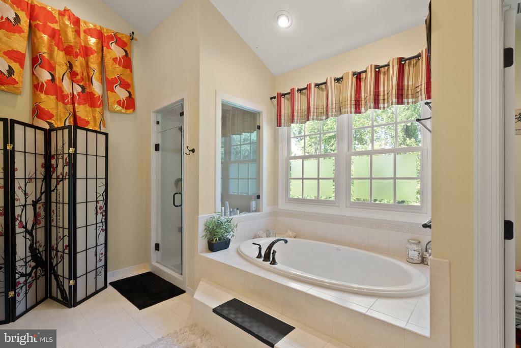 7188 KENTHURST LN, THE PLAINS, Virginia, 5 Bedrooms Bedrooms, ,4 BathroomsBathrooms,Residential,7188 KENTHURST LN,VAFQ2020798 MLS # VAFQ2020798