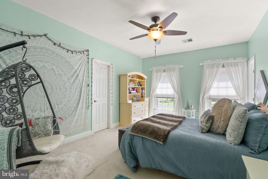 7188 KENTHURST LN, THE PLAINS, Virginia, 5 Bedrooms Bedrooms, ,4 BathroomsBathrooms,Residential,7188 KENTHURST LN,VAFQ2020798 MLS # VAFQ2020798