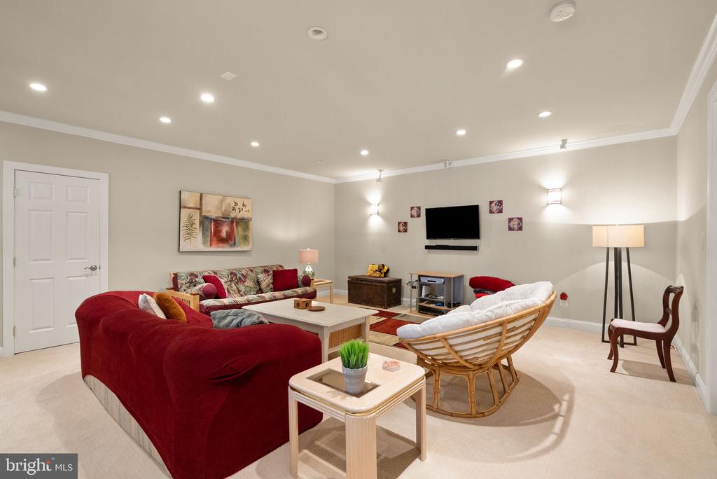 7188 KENTHURST LN, THE PLAINS, Virginia, 5 Bedrooms Bedrooms, ,4 BathroomsBathrooms,Residential,7188 KENTHURST LN,VAFQ2020798 MLS # VAFQ2020798