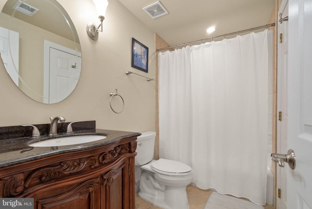 7188 KENTHURST LN, THE PLAINS, Virginia, 5 Bedrooms Bedrooms, ,4 BathroomsBathrooms,Residential,7188 KENTHURST LN,VAFQ2020798 MLS # VAFQ2020798