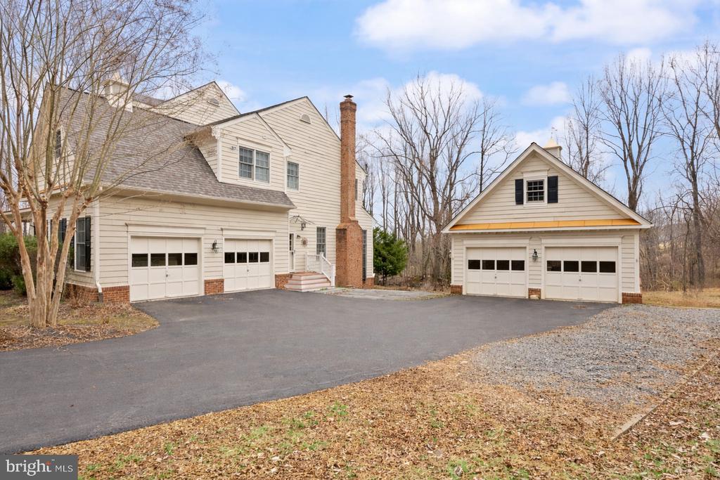 7188 KENTHURST LN, THE PLAINS, Virginia, 5 Bedrooms Bedrooms, ,4 BathroomsBathrooms,Residential,7188 KENTHURST LN,VAFQ2020798 MLS # VAFQ2020798