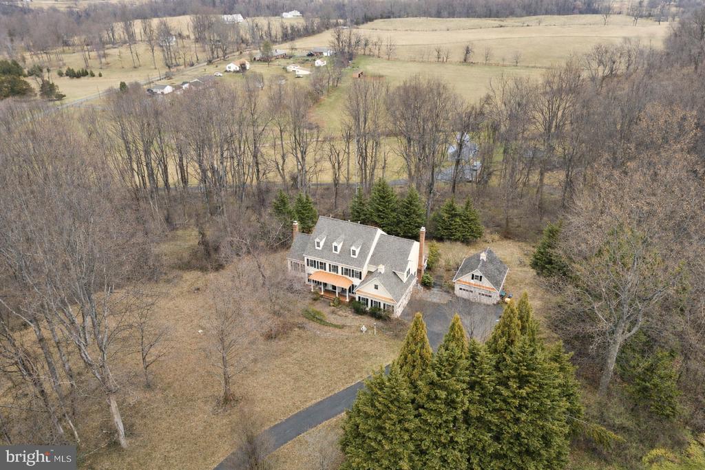 7188 KENTHURST LN, THE PLAINS, Virginia, 5 Bedrooms Bedrooms, ,4 BathroomsBathrooms,Residential,7188 KENTHURST LN,VAFQ2020798 MLS # VAFQ2020798