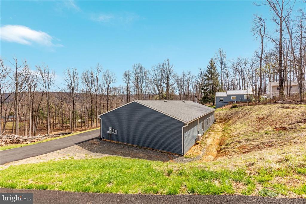 5331 MERRY OAKS RD, THE PLAINS, Virginia, 3 Bedrooms Bedrooms, ,2 BathroomsBathrooms,Residential,5331 MERRY OAKS RD,VAFQ2020964 MLS # VAFQ2020964